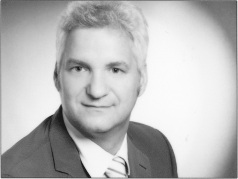 Portrait-Foto- Dr. Michael Scheuber, Ortopedista e clínico geral